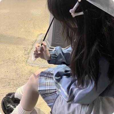 暂停海报